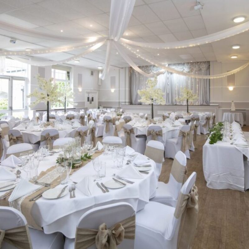 The-Old-Rectory-Handsworth-Sheffield-Main-Hall-Wedding-Breakfast-8-862x575